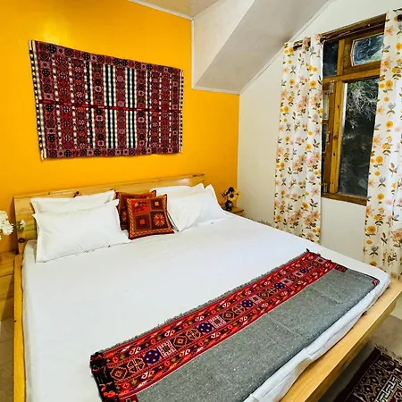Pine View Retreat Homestay Kalpa Exterior photo