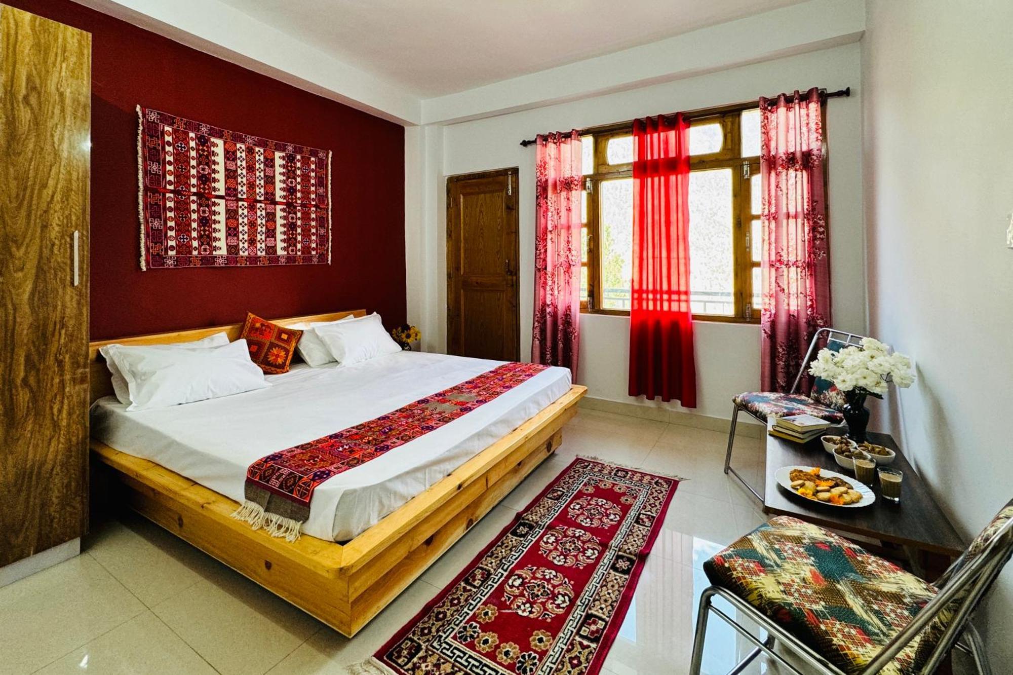 Pine View Retreat Homestay *
